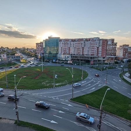 Michael Apartment Galati  Bagian luar foto