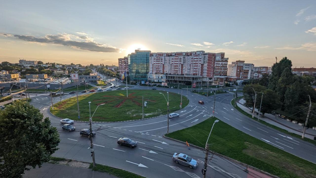Michael Apartment Galati  Bagian luar foto