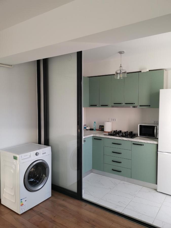 Michael Apartment Galati  Bagian luar foto